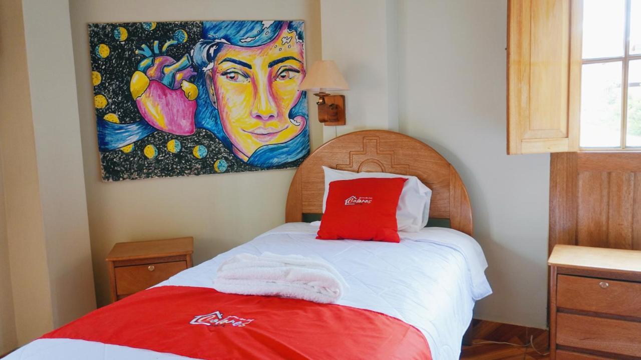Colores Hotel Apu-Linli Pisac Extérieur photo